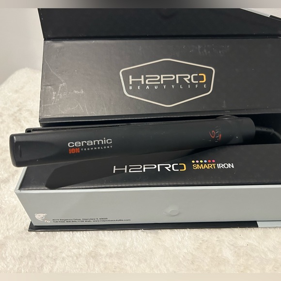 H2PRO FLAT IRON BLACK DIAMOND - Professional Iron - Picture 3 of 8